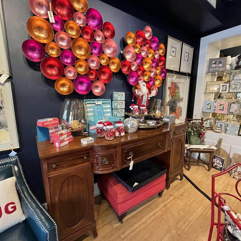 At Mary's - Antiques Near Me - Bardstown, Kentucky At Mary's - Antiques Near Me - Bardstown, Kentucky
