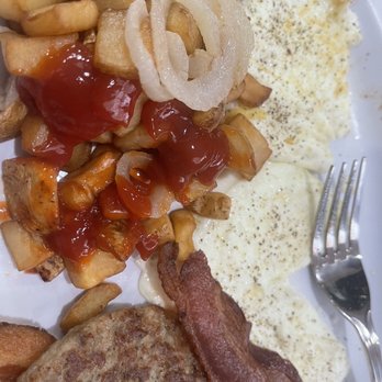 Mary's Kitchen - Breakfast & Brunch Near Me - Virginia Beach, Virginia
