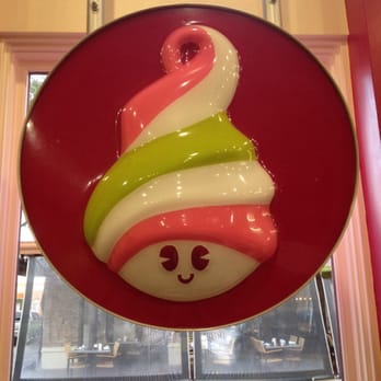 Menchie's Winthrop Town Centre - Menchie - Ice Cream & Frozen Yogurt Near Me - Riverview, Florida
