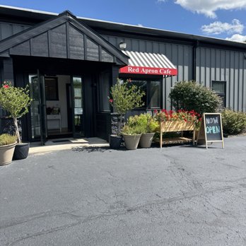 Red Apron Cafe - Breakfast & Brunch Near Me - Cedarburg, Wisconsin Red Apron Cafe - Breakfast & Brunch Near Me - Cedarburg, Wisconsin