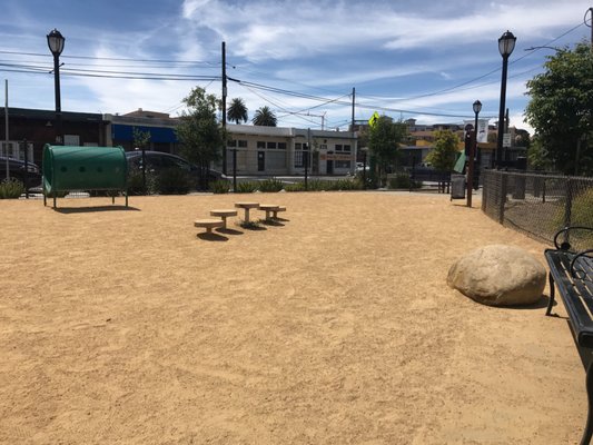 main street dog agility park