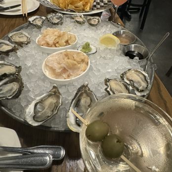 Taylor Shellfish Oyster Bar - Seafood Near Me - Seattle, Washington Taylor Shellfish Oyster Bar - Seafood Near Me - Seattle, Washington