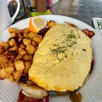 The Frog Pond - Hangover inlet with jalapenos added. - Breakfast & Brunch Near Me - St Pete Beach, Florida The Frog Pond - Hangover inlet with jalapenos added. - Breakfast & Brunch Near Me - St Pete Beach, Florida