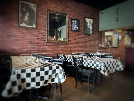 Wise Guys Pizzeria by null