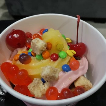 Very Berry Yogurt - Salted pretzel, strawberry shortcake and pineapple. All not really good. Only sweet. - Ice Cream & Frozen Yogurt Near Me - Wildomar, California Very Berry Yogurt - Salted pretzel, strawberry shortcake and pineapple. All not really good. Only sweet. - Ice Cream & Frozen Yogurt Near Me - Wildomar, California