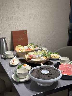 Umami Seasons Hotpot by null