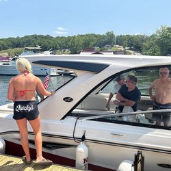 Quicky's Boat Rentals & Gas Dock