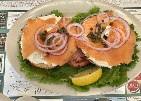 Lou's Restaurant & Bakery by null