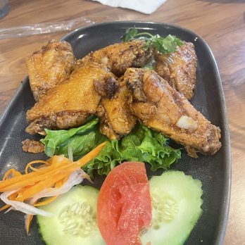 Quan Ong Sau - Appetizer chicken wings!  Delicious!! - Vietnamese Near Me - Everett, Washington