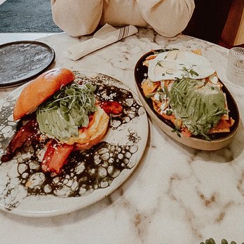 Amor A Mi - breakfast sandwich + chilaquiles - Mexican Near Me - Burbank, California