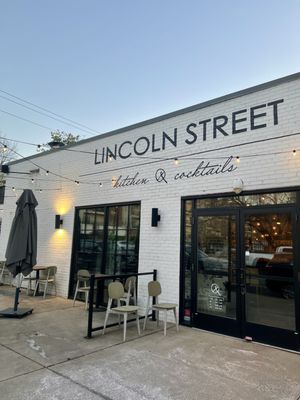 Lincoln Street Kitchen & Cocktails by null