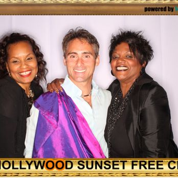 Gif Cube - Photo Booth Rentals Near Me Gif Cube - Photo Booth Rentals Near Me