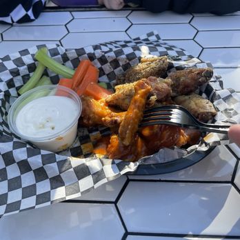 Wing It - 10 Pieces Bone-In Wings - Chicken Wings Near Me - Glendale, California
