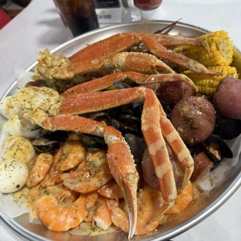 Crawfish & Crab Bayou - Seafood Near Me - Ellenton, Florida