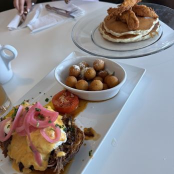 Toasted Del Mar - Short Rib Benny - Breakfast & Brunch Near Me - San Diego, California Toasted Del Mar - Short Rib Benny - Breakfast & Brunch Near Me - San Diego, California
