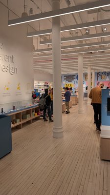 MoMA Design Store, SoHo by null