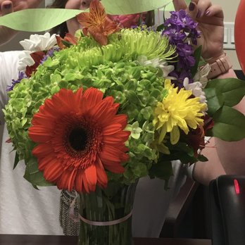 Flower World - Florists Near Me - Northridge, California