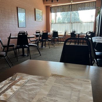 Volare - 11:15am on a Tuesday - Italian Near Me - San Diego, California Volare - 11:15am on a Tuesday - Italian Near Me - San Diego, California