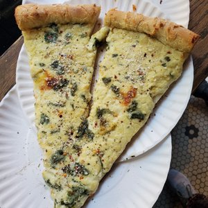 Artichoke Basille’s Pizza - Takeout & Delivery - 2085 Photos & 3980