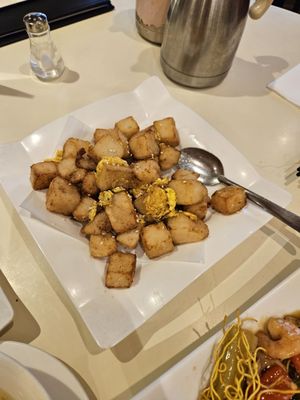 Chi's Congee & Noodle House by null