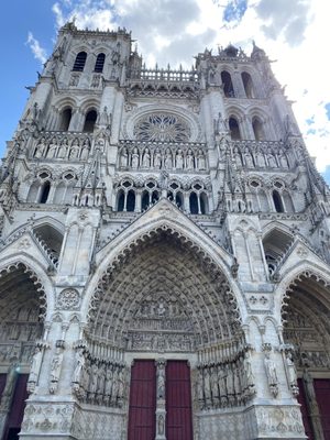 Cathédrale Notre-Dame d'Amiens by null