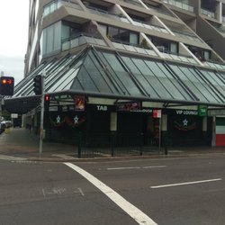 Glasshouse Hotel - Outside
