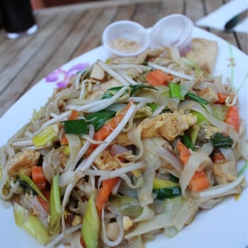 Bee's Thai Food - Chicken pad thai - Thai Near Me - Stockholm, Alberta Bee's Thai Food - Chicken pad thai - Thai Near Me - Stockholm, Alberta