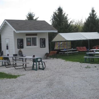 Sweet Treats - Outside dining - Ice Cream & Frozen Yogurt Near Me - Jewell, Iowa Sweet Treats - Outside dining - Ice Cream & Frozen Yogurt Near Me - Jewell, Iowa