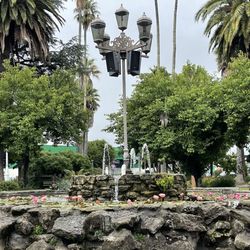 Clive Square - In the center of the square was a fountain