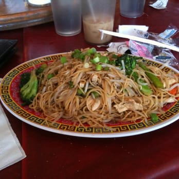 Starlight - Chicken Noodles - Chinese Near Me - Page, Arizona