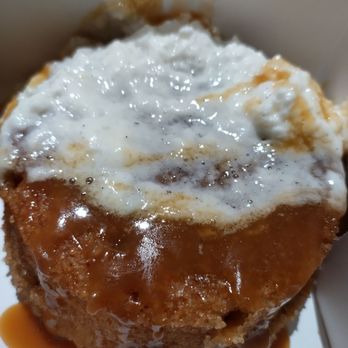 Crumbl - Yale - Caramel butter cake - Bakeries Near Me - Houston, Texas
