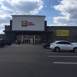 Lidl - Outside view