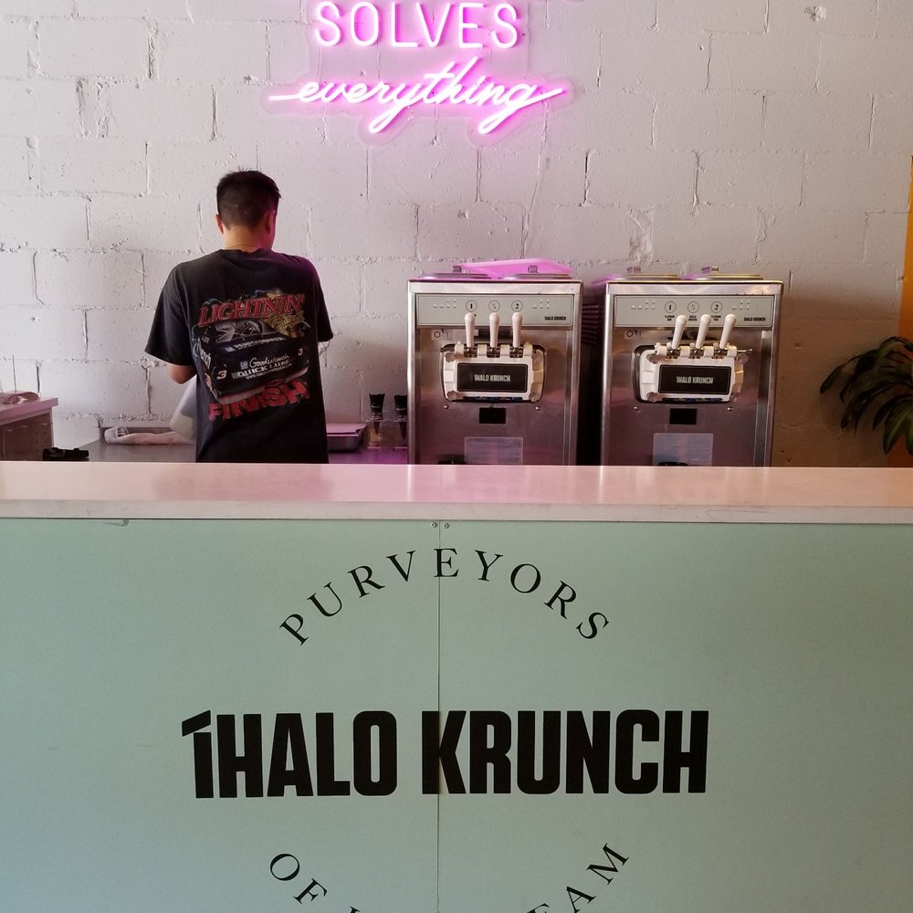 iHalo Krunch - Food stall - Ice Cream & Frozen Yogurt Near Me - Toronto, Ontario iHalo Krunch - Food stall - Ice Cream & Frozen Yogurt Near Me - Toronto, Ontario