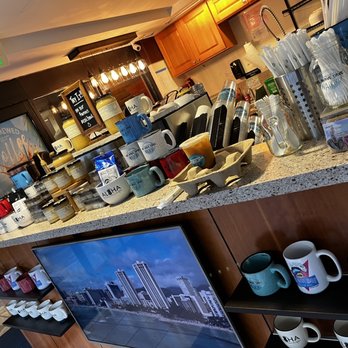 Big Wave Dave Surf & Coffee - a view of the kitchen - Coffee & Tea Near Me - Honolulu, Hawaii Big Wave Dave Surf & Coffee - a view of the kitchen - Coffee & Tea Near Me - Honolulu, Hawaii
