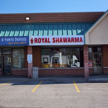 Queenline Centre - Shopping Centers Near Me - Oakville, Ontario