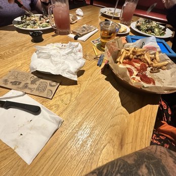 Chili's - Salads and kids oizza - American Near Me - Santa Clarita, California Chili's - Salads and kids oizza - American Near Me - Santa Clarita, California