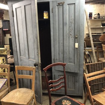 Olde Shoe Factory Antique Mall - Antiques Near Me - Lancaster, Ohio Olde Shoe Factory Antique Mall - Antiques Near Me - Lancaster, Ohio