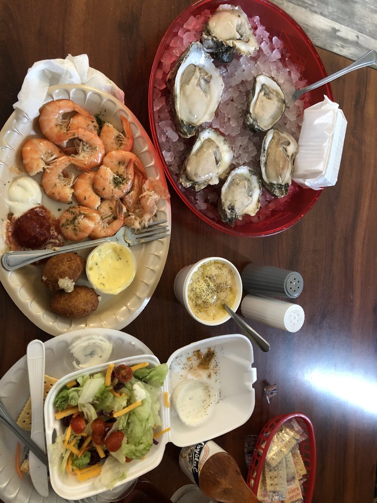 STEAMBOATS RESTAURANT Updated September 2024 35 Photos 408 W