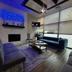 Seamless Dentistry - Waiting area
