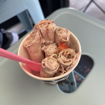 YOLO Rolled Ice Cream - Ice Cream & Frozen Yogurt Near Me - Branson, Missouri YOLO Rolled Ice Cream - Ice Cream & Frozen Yogurt Near Me - Branson, Missouri