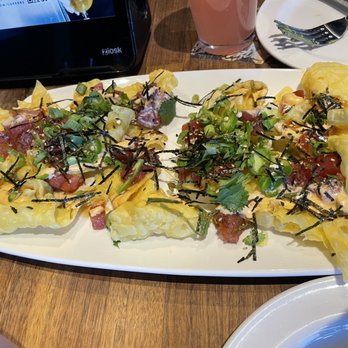 Yard House - Poke Nachos - New American Near Me - Concord, California