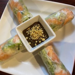 Shrimp summer rolls