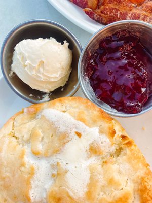 The Clover and the Bee by null