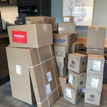 Starbucks - Christmas wares - Coffee & Tea Near Me - Pasadena, California