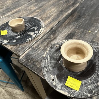 Temecula Clay - Bowl and vase, respectively - Art Classes Near Me - Temecula, California