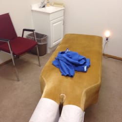 Wisehart Chiropractic Center - Table