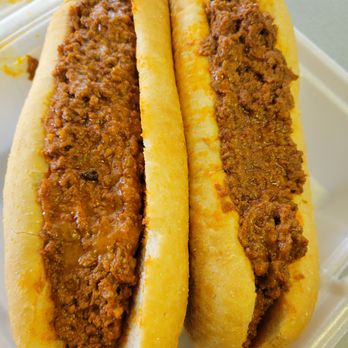Deli-Queen - two chili dogs in a styrofoam container - Fast Food Near Me - Kincheloe, Michigan Deli-Queen - two chili dogs in a styrofoam container - Fast Food Near Me - Kincheloe, Michigan