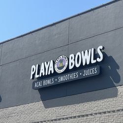 Playa Bowls - The sign