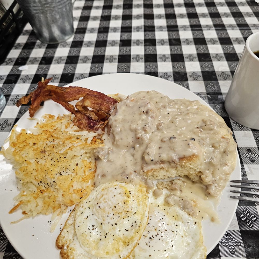 Biscuits & Gravy Neighborhood Kitchen - Crispy Bacon and Hashbrowns Perfectly done over medium eggs and the best Biscuits and Gravy in Texas - Breakfast & Brunch Near Me - Donna, Texas Biscuits & Gravy Neighborhood Kitchen - Crispy Bacon and Hashbrowns Perfectly done over medium eggs and the best Biscuits and Gravy in Texas - Breakfast & Brunch Near Me - Donna, Texas