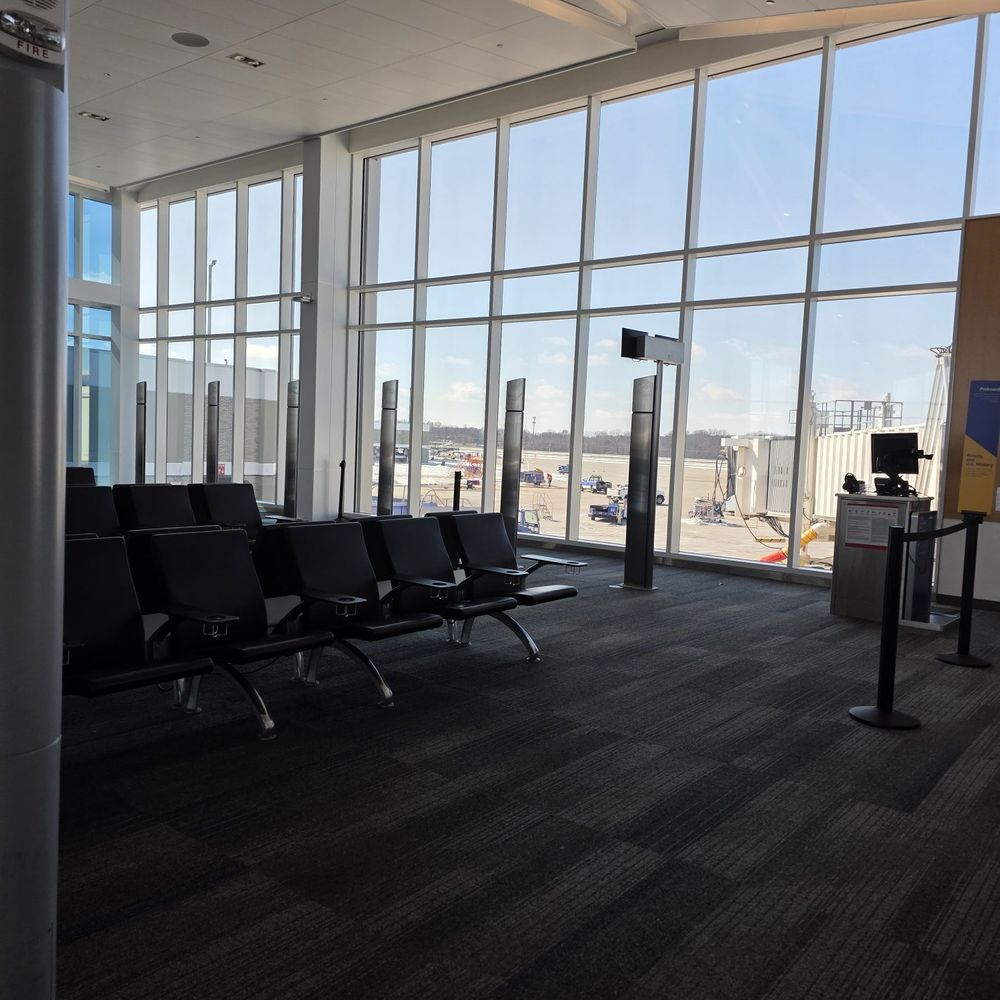 Frederick W. Smith International Airport - MEM - Airports Near Me - Memphis, Tennessee